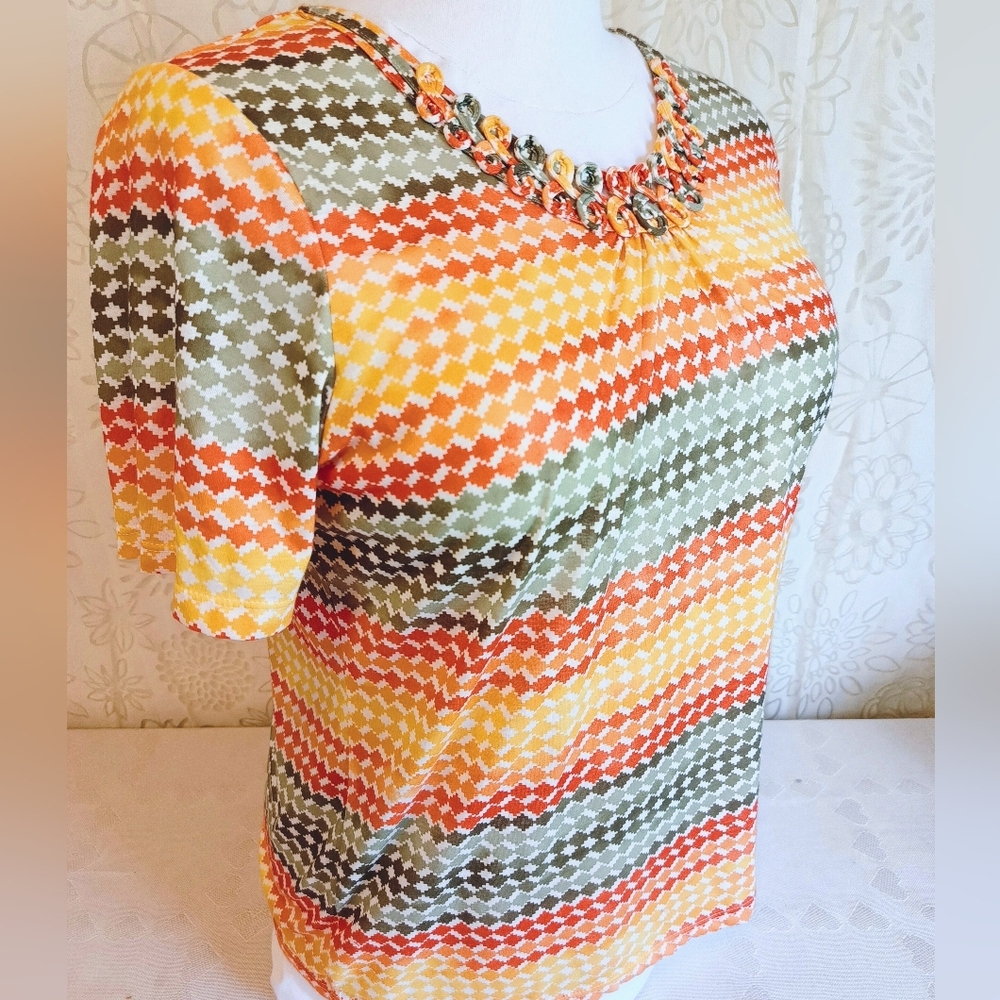 Alia 70's Style Summer T-Shirt